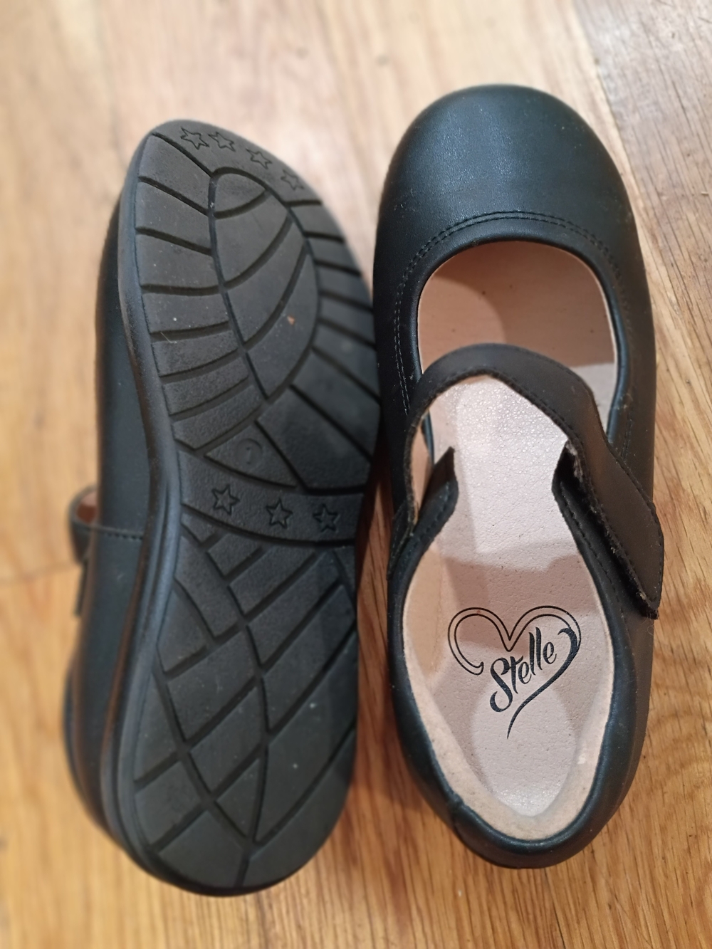 Elle Black Girls' Mary Jane Hook-and-Loop Dress Shoes